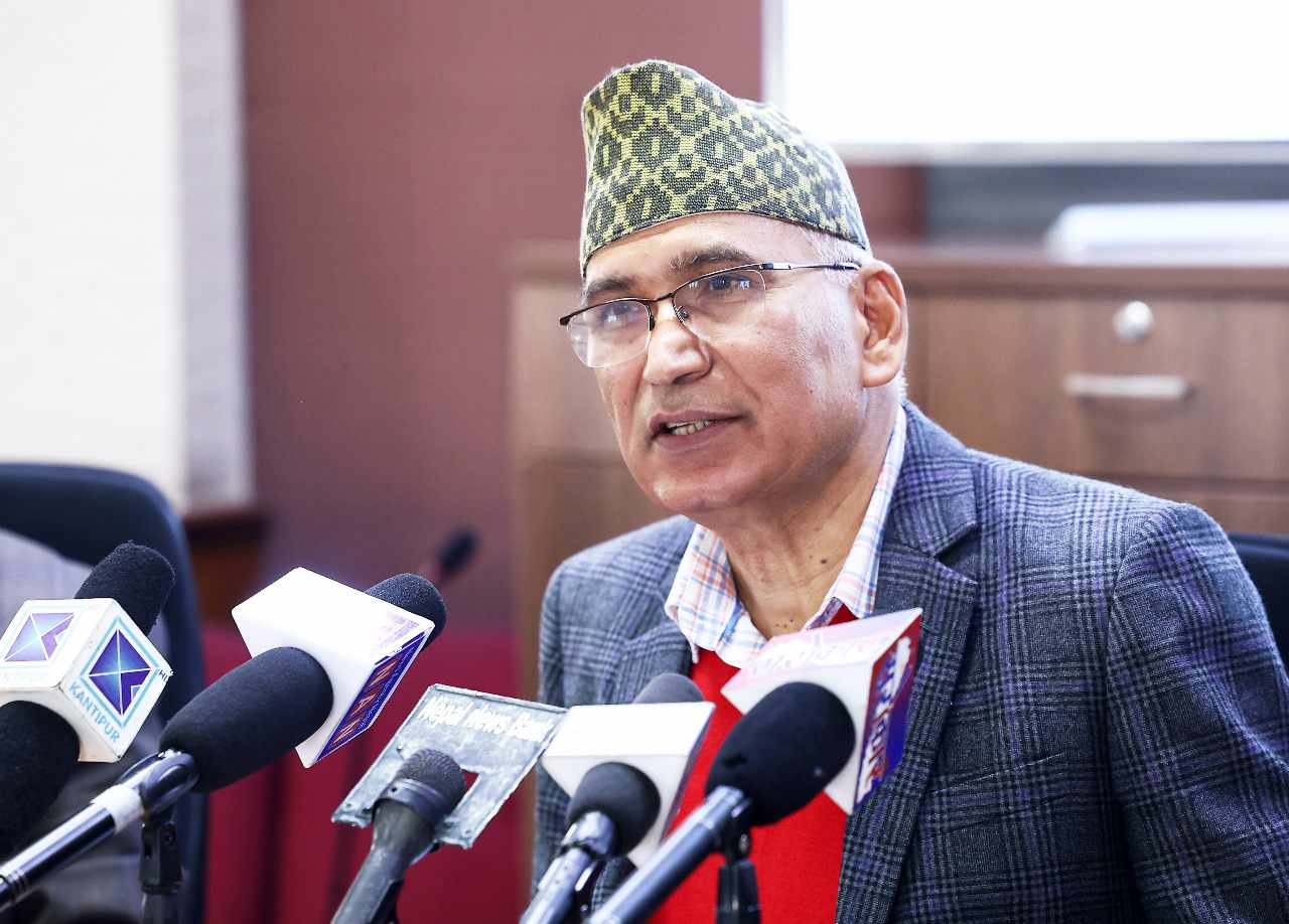 देशले बिबि माइनस रेटिङ पाएपछि अर्थमन्त्रीले पत्रकारलाई मन्त्रालय मै बोलाएर भने, खुसी साटासाट गर्न बोलाएको हुँ